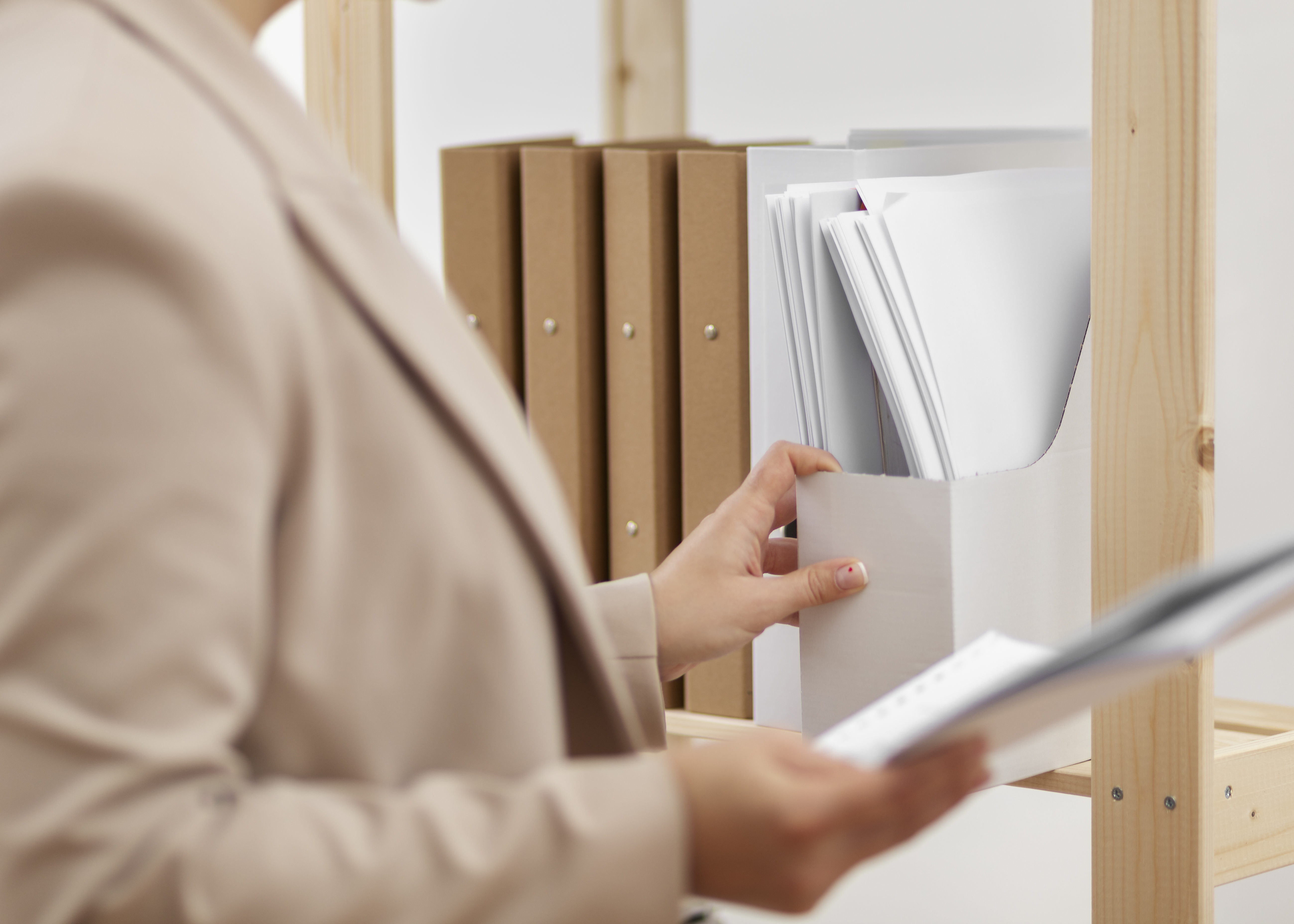 Serviços de notas, títulos e documentos e pessoas jurídicas